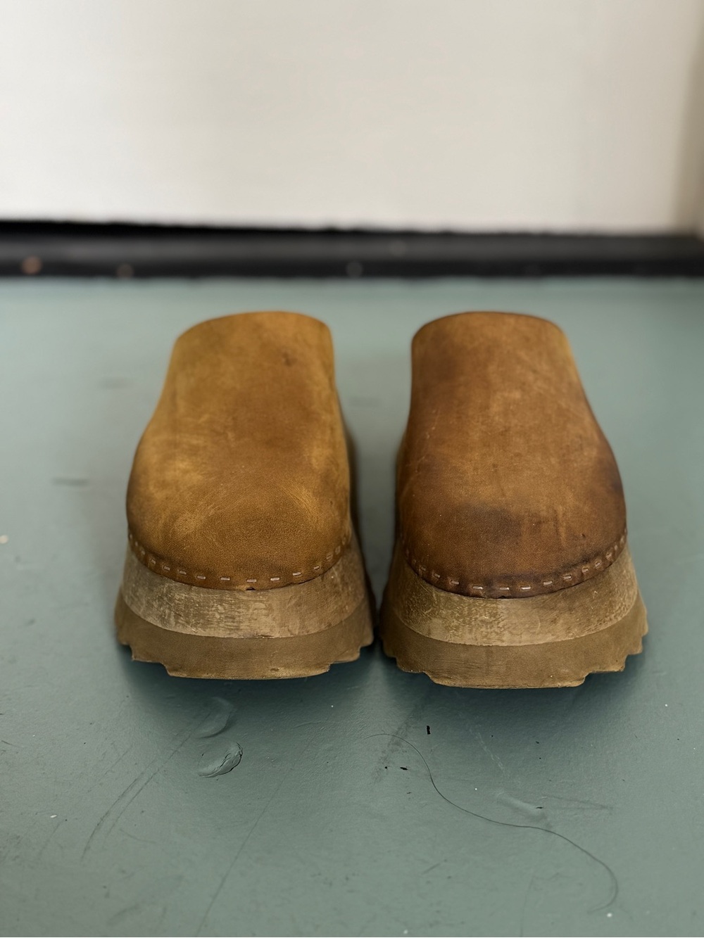 Women’s Bryr Chonk Clog in Whiskey - Picture 4 of 7